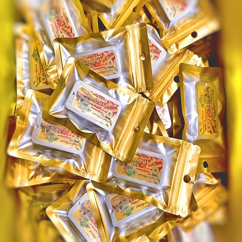 EXQUISITE SANDALWOOD Cologne - Eau de Cologne - Solid Balm - Aromatherapy Essential Oils (Woods, Santalum Album, Amyris, Amber, Palo Santo, Saffron) Natural Fragrance